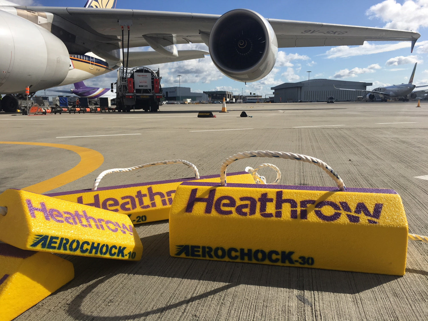 Heathrow lightweight aircraft chocks | aviation | Aerochock™